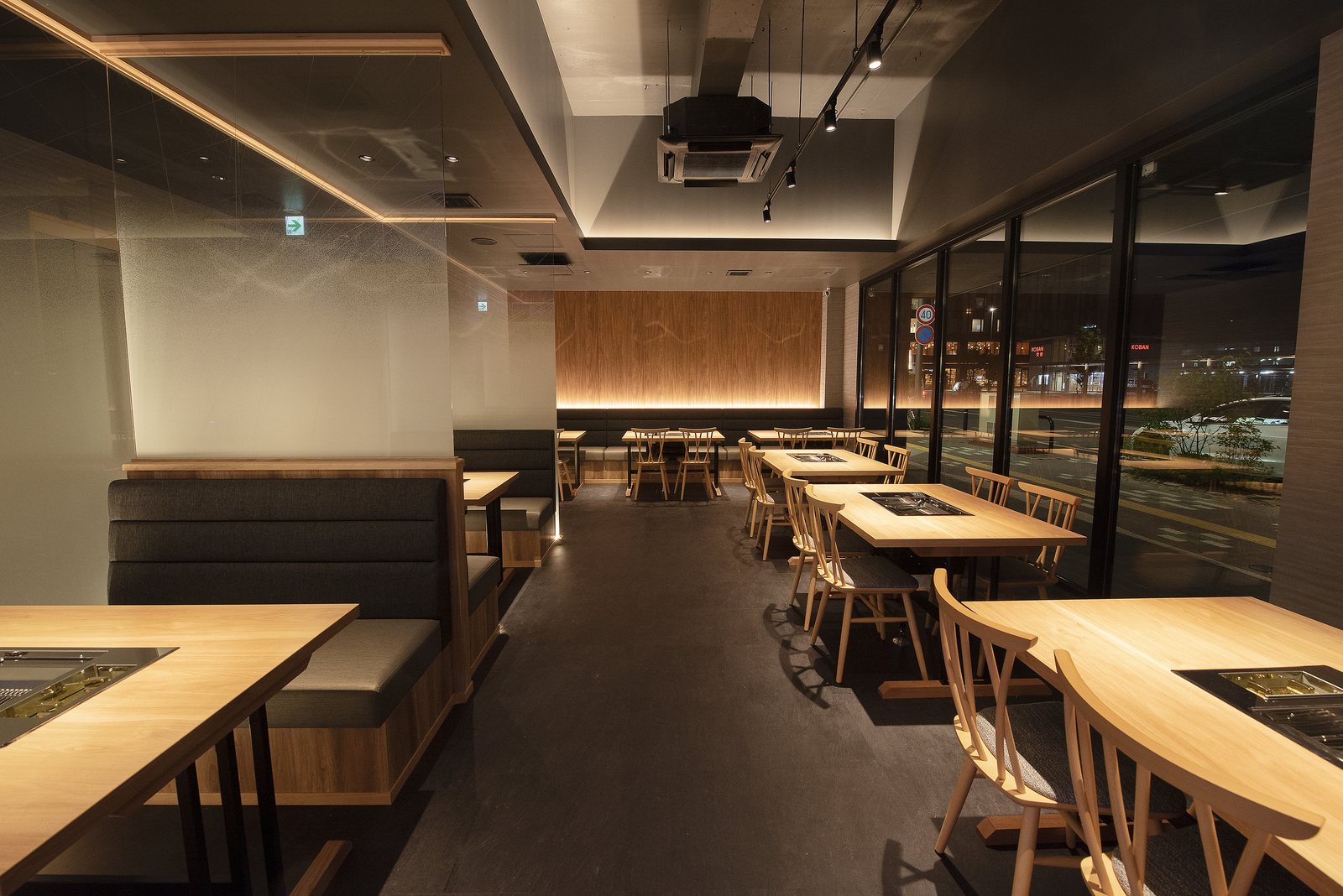 Suasana dalam restoran
